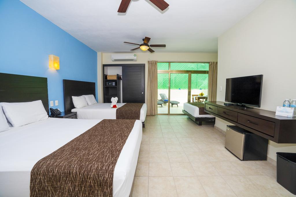 Angelo'S Hotel Playa del Carmen Bagian luar foto