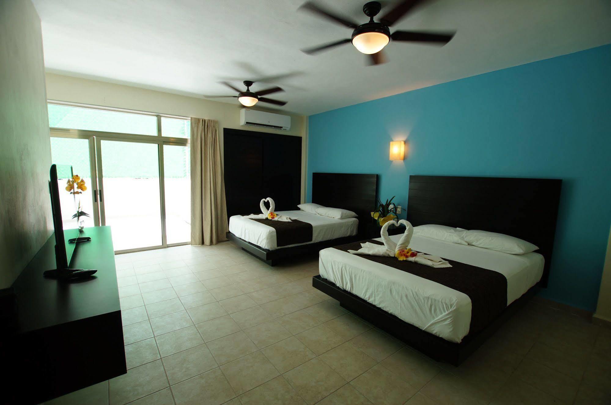 Angelo'S Hotel Playa del Carmen Bagian luar foto